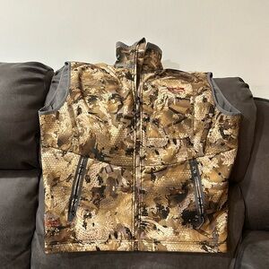 Sitka Dakota Vest Men’s Large Like New